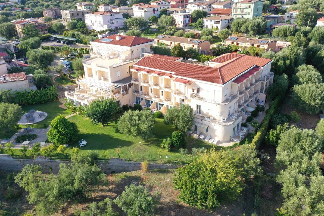 Hotel America Marina di Camerota Eksteriør billede