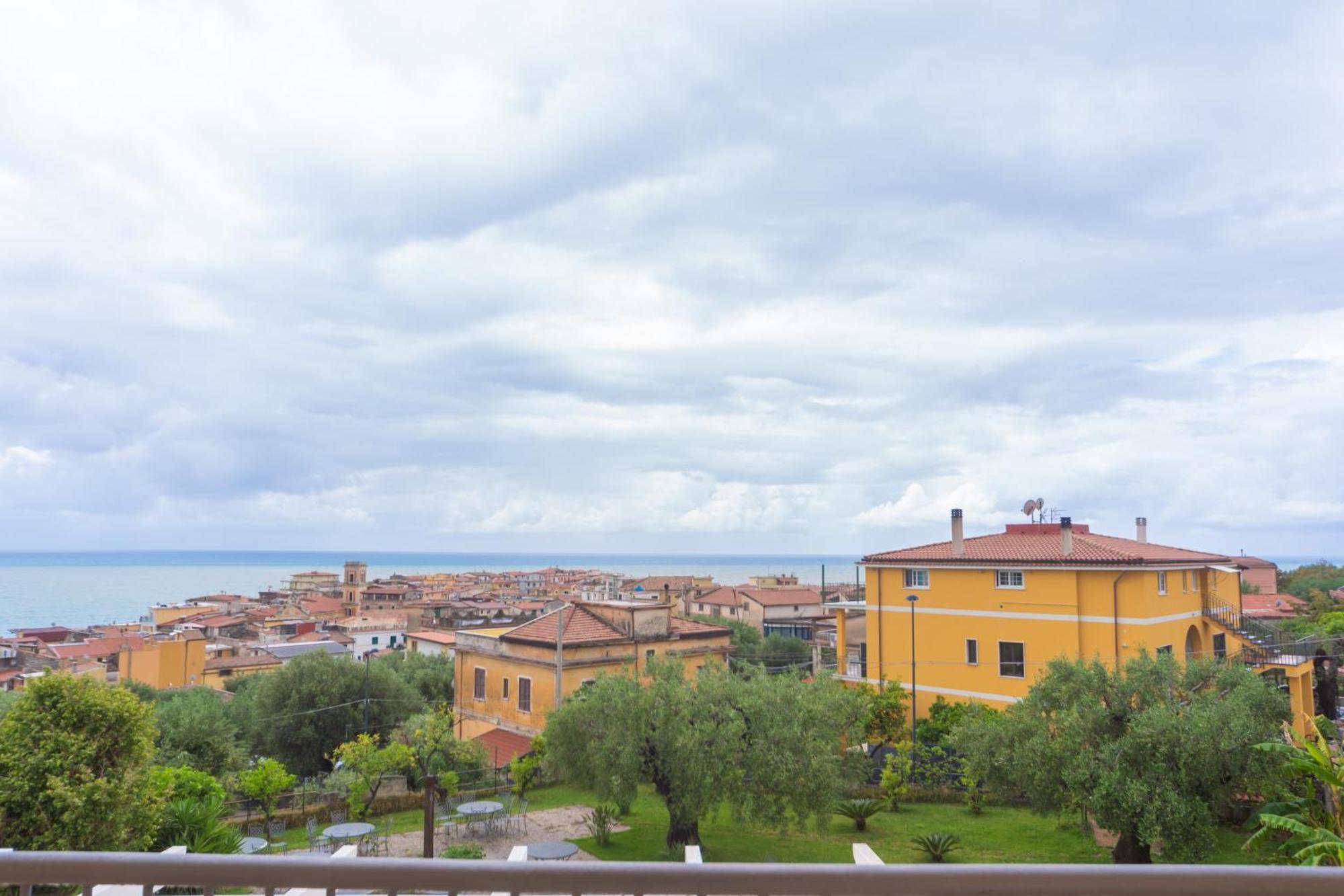 Hotel America Marina di Camerota Eksteriør billede